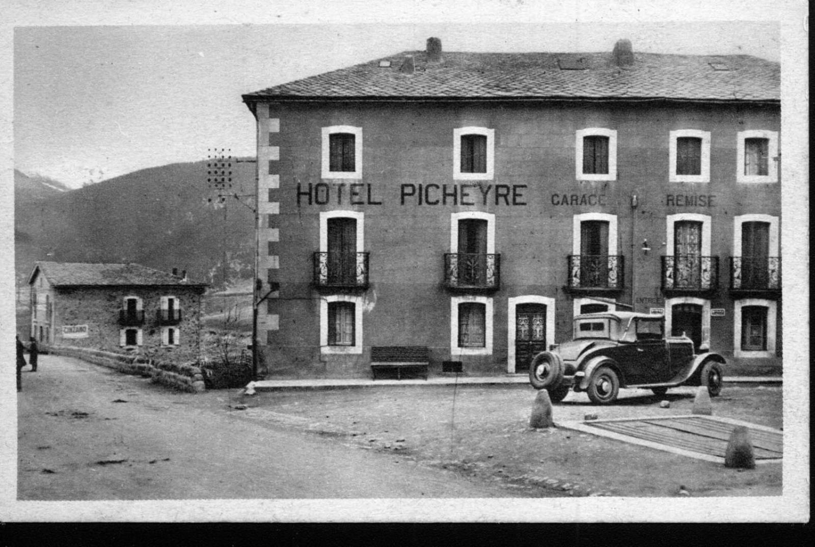 Hotel Picheyre Formiguères Exteriör bild